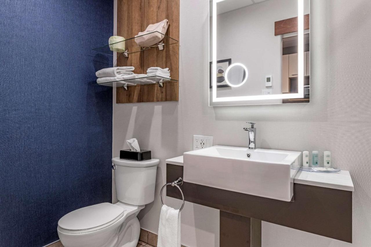 Quality Hotel & Conference Centre Edmundston Extérieur photo