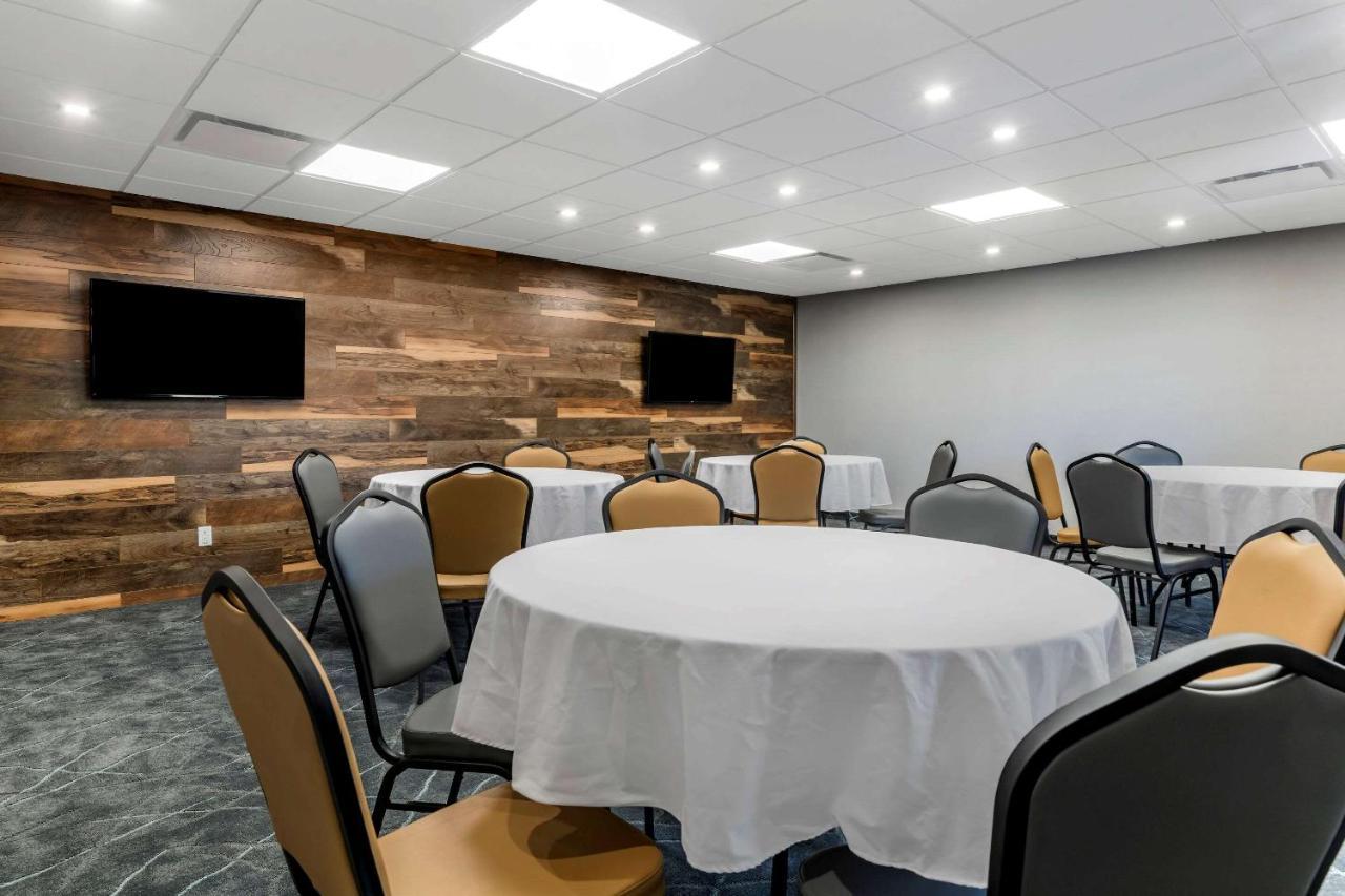 Quality Hotel & Conference Centre Edmundston Extérieur photo